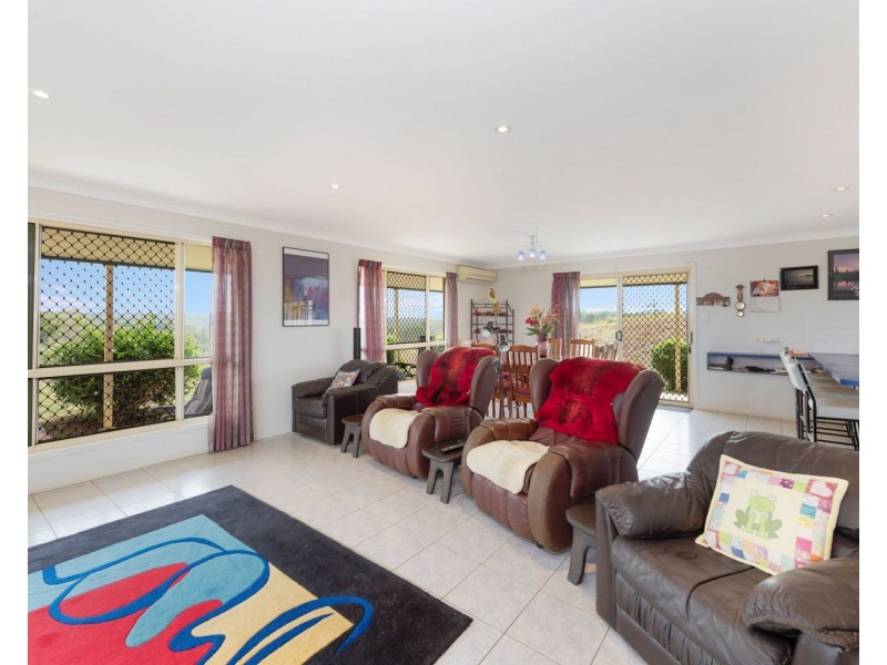 183 Woodswallow Drive, Gin Gin QLD 4671