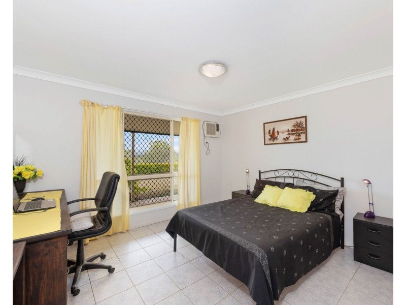183 Woodswallow Drive, Gin Gin QLD 4671