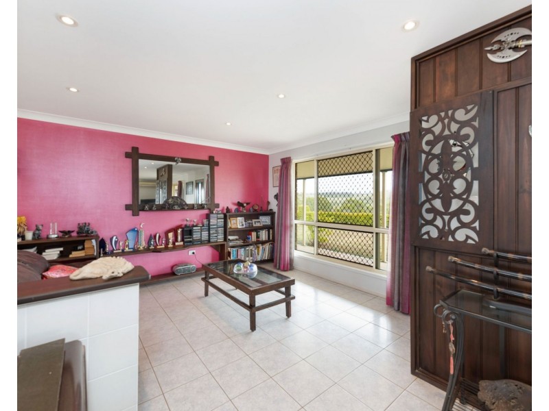 183 Woodswallow Drive, Gin Gin QLD 4671