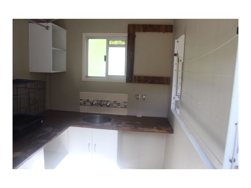 10 Elliott St, Gin Gin QLD 4671