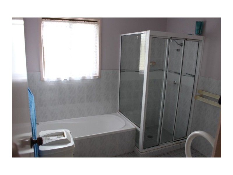 3 Cadrans Rd, Gin Gin QLD 4671