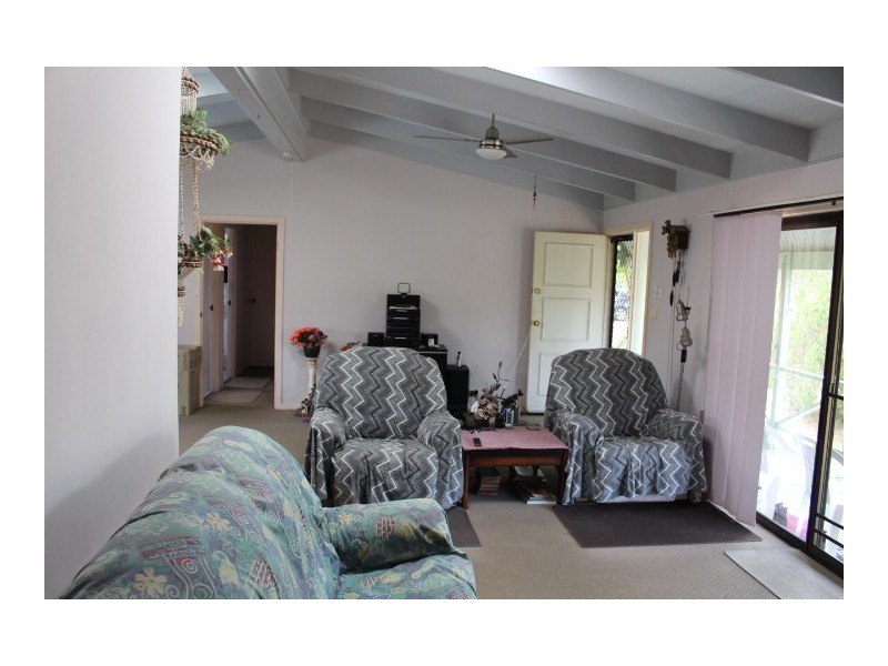 3 Cadrans Rd, Gin Gin QLD 4671