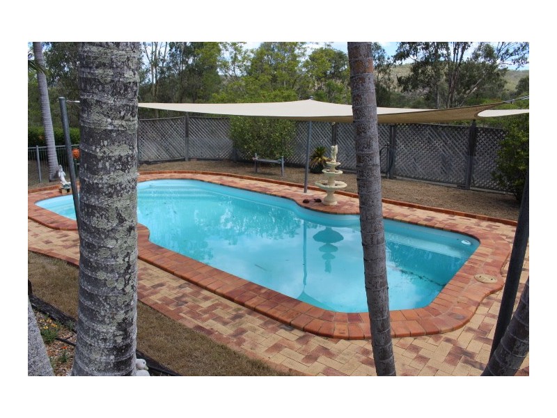 3 Cadrans Rd, Gin Gin QLD 4671