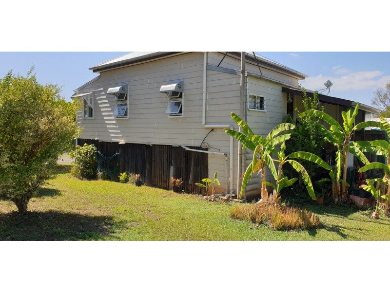 21 Morris Terrace, Gin Gin QLD 4671