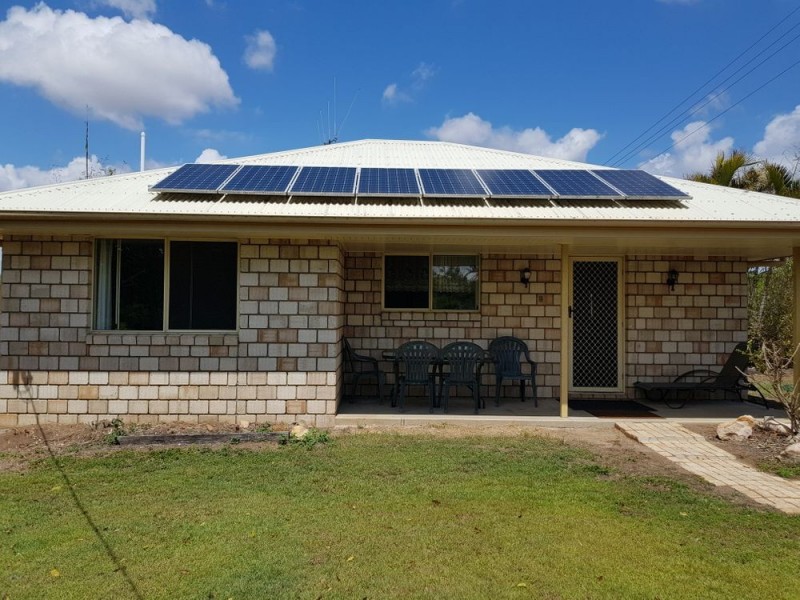 13 Dee Bee Road, Gin Gin QLD 4671