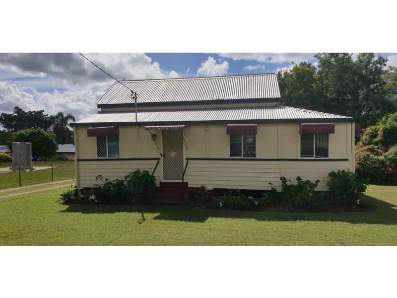 22 May Street, Gin Gin QLD 4671