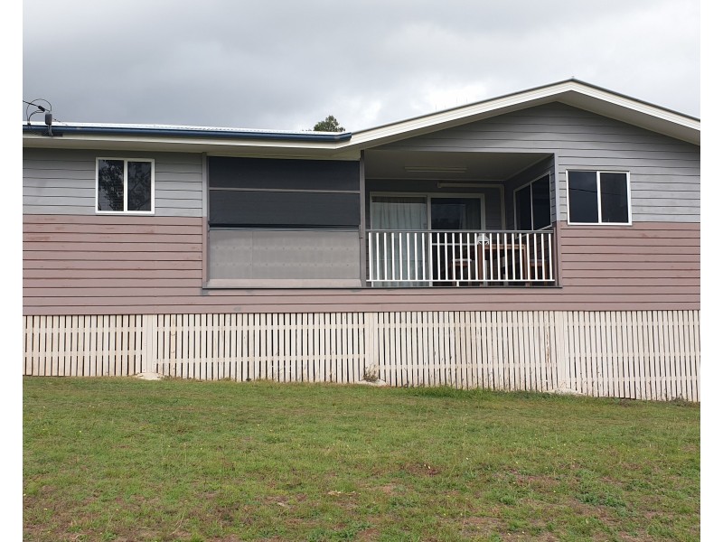 30 Spicer Street, Mount Perry QLD 4671