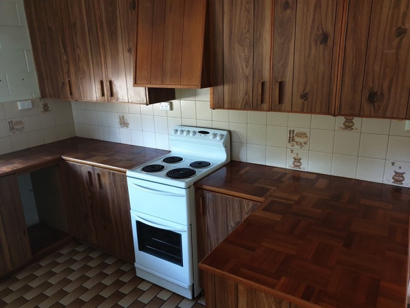 5 High School Rd, Gin Gin QLD 4671