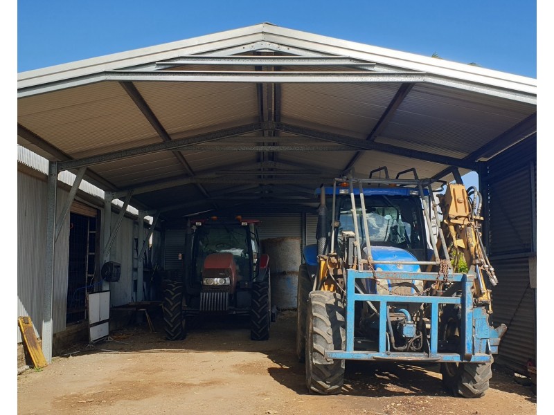 295 Melvilles Rd Maroondan, Gin Gin QLD 4671