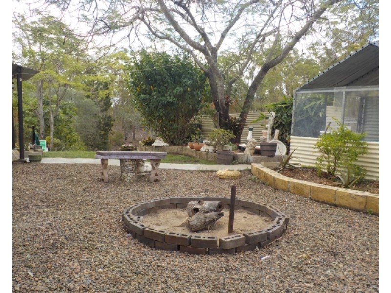 253 Delan Rd Bullyard, Gin Gin QLD 4671