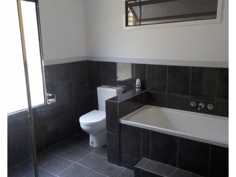 253 Delan Rd Bullyard, Gin Gin QLD 4671