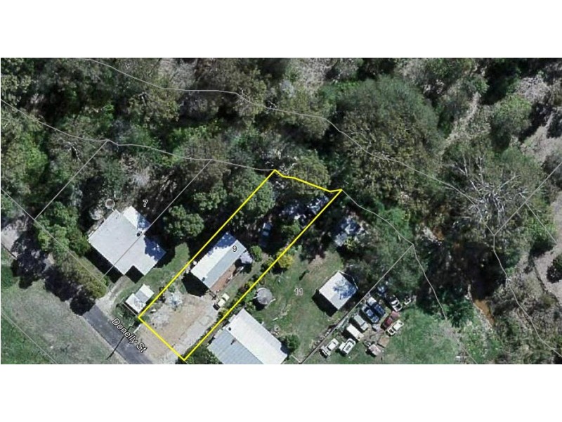 9 Donelly Street, Mount Perry QLD 4671