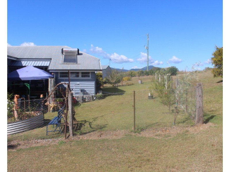 142 Bania Rd, Mount Perry QLD 4671