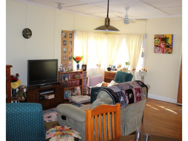 142 Bania Rd, Mount Perry QLD 4671