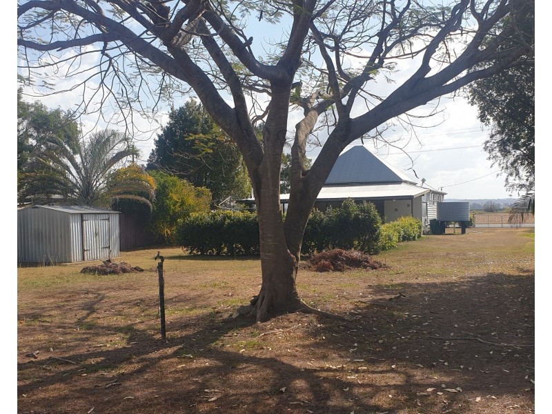 30 Mill St, Wallaville QLD 4671