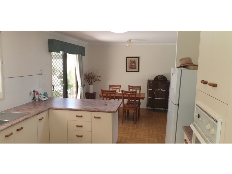 43 Elliott Street, Gin Gin QLD 4671