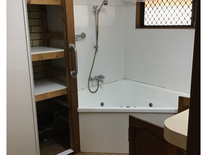 66 Grahams Rd Wallaville, Gin Gin QLD 4671