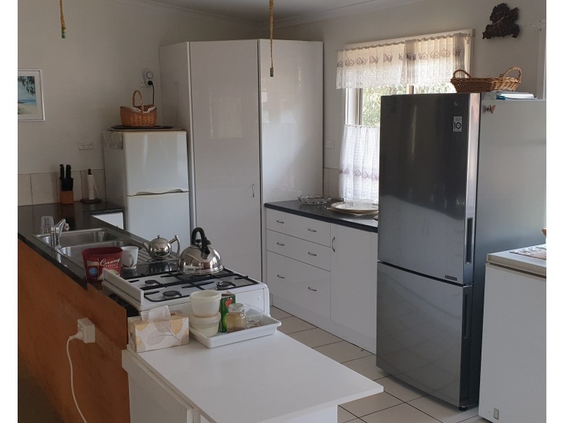 1195 Gin Gin Mt Perry Rd, Gin Gin QLD 4671