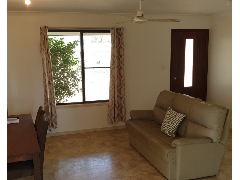 1 Manning Street, Gin Gin QLD 4671