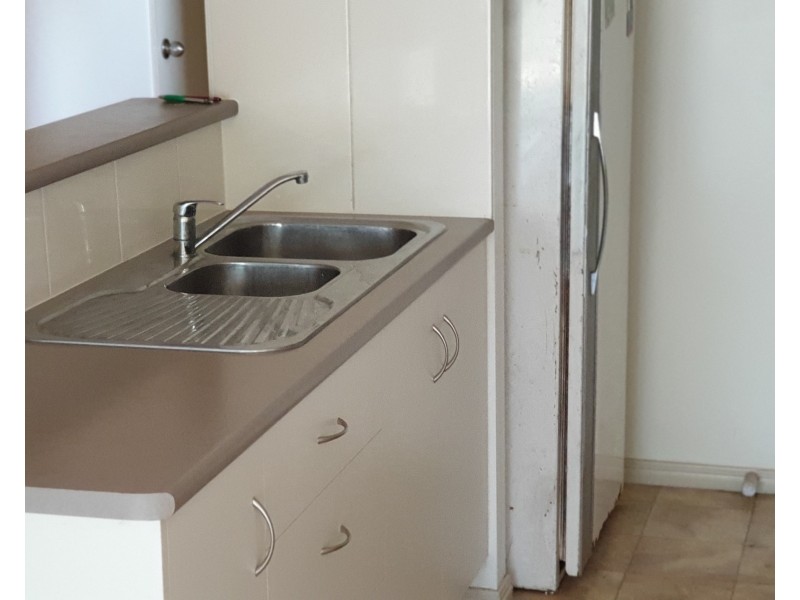 1 Manning Street, Gin Gin QLD 4671