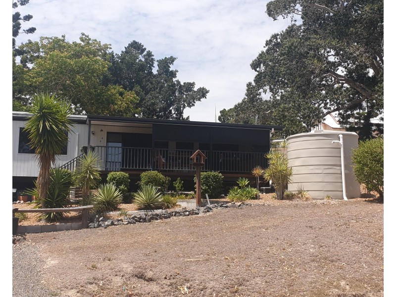 11 George Street, Mount Perry QLD 4671