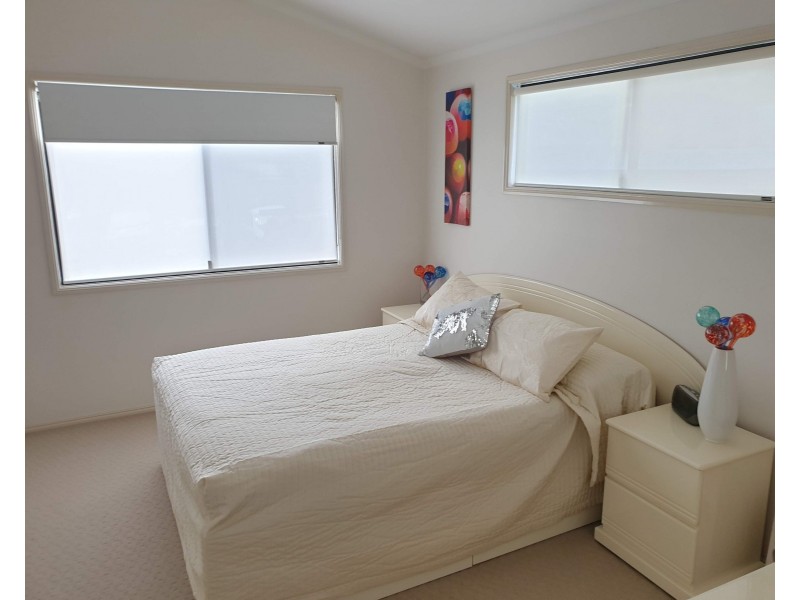 11 George Street, Mount Perry QLD 4671