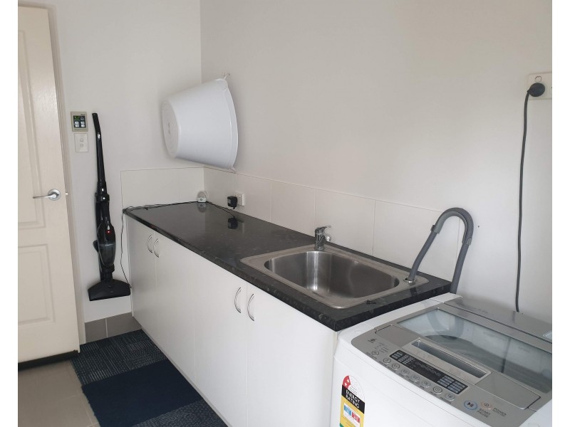 11 George Street, Mount Perry QLD 4671