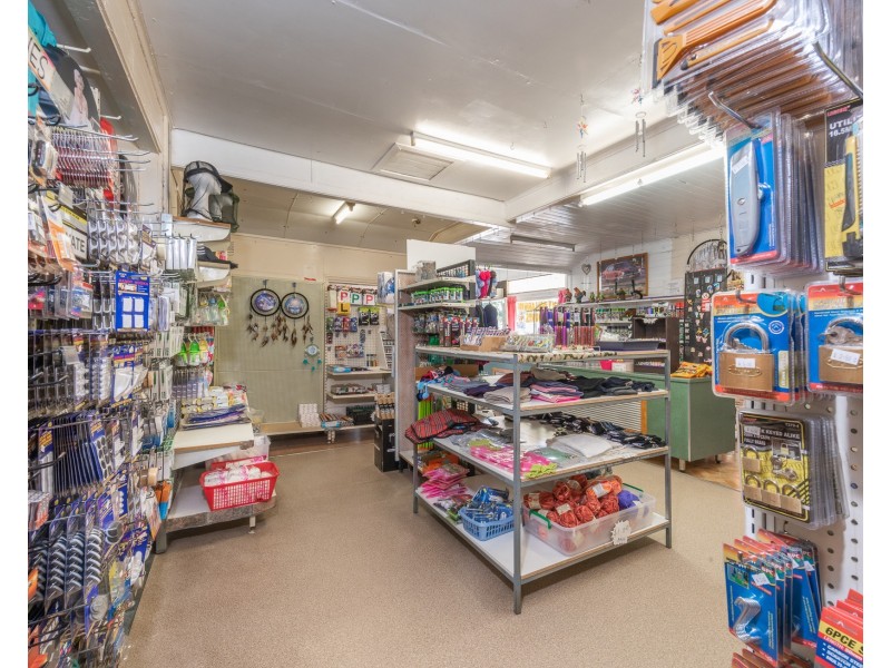 17 Mulgrave St, Gin Gin QLD 4671