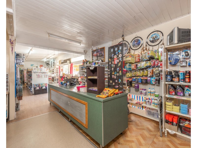 17 Mulgrave St, Gin Gin QLD 4671