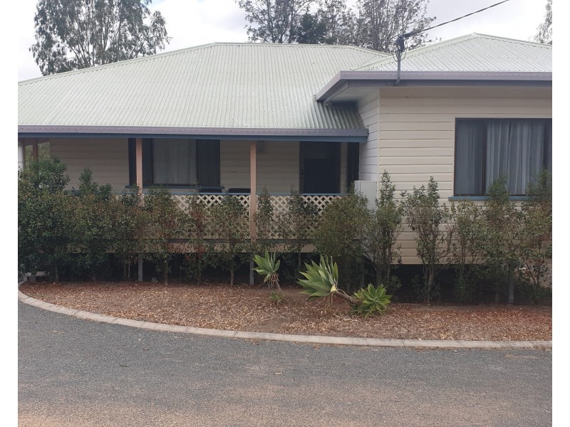 8 Pearson Street, Mount Perry QLD 4671