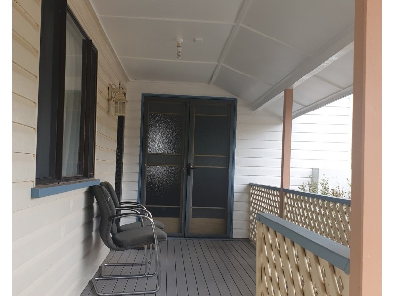 8 Pearson Street, Mount Perry QLD 4671