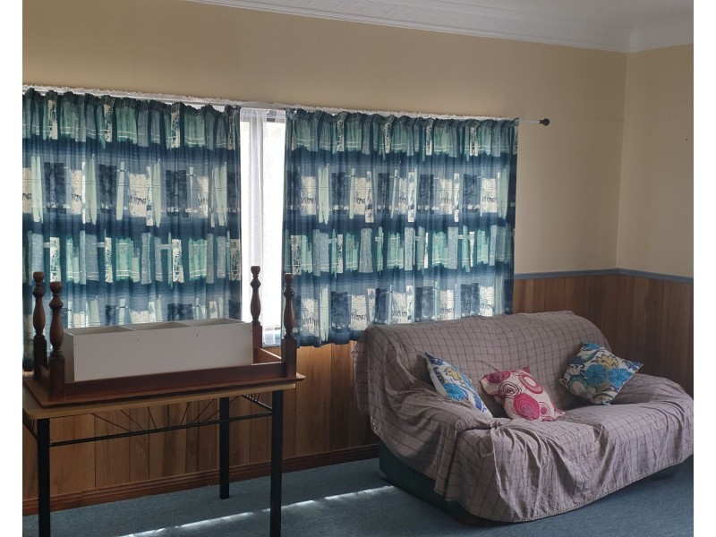 8 Pearson Street, Mount Perry QLD 4671