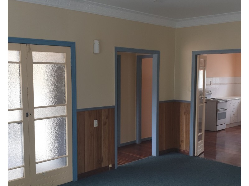 8 Pearson Street, Mount Perry QLD 4671