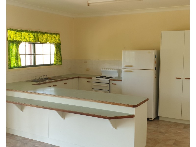 35 Woodswallows Drive, Gin Gin QLD 4671