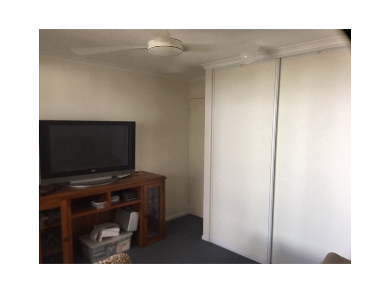 2/25 High School Rd, Gin Gin QLD 4671