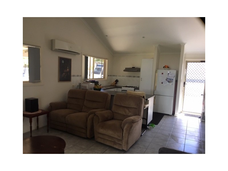 2/25 High School Rd, Gin Gin QLD 4671