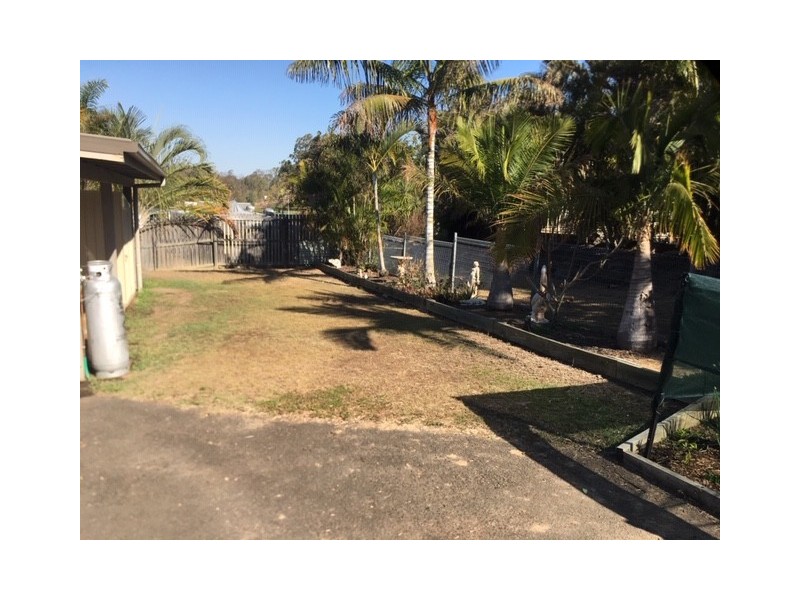 2/25 High School Rd, Gin Gin QLD 4671