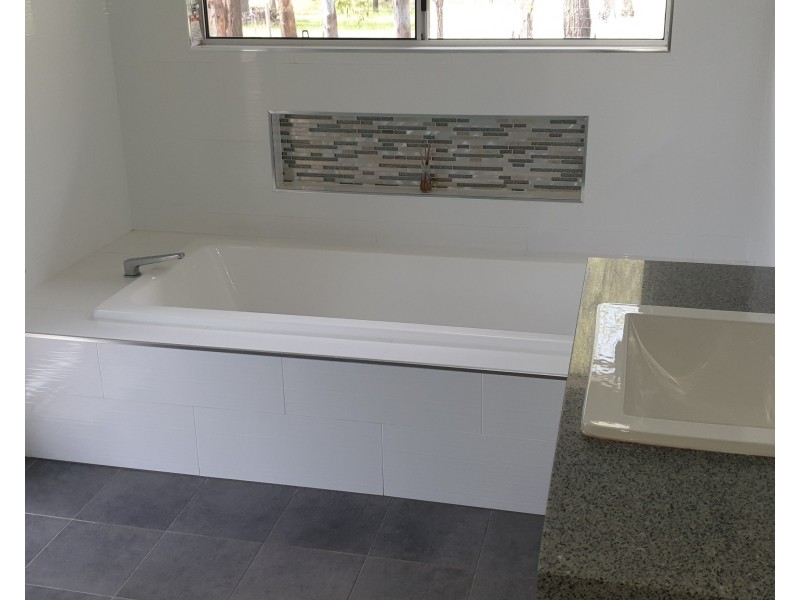 22A Albany St Tirroan, Gin Gin QLD 4671