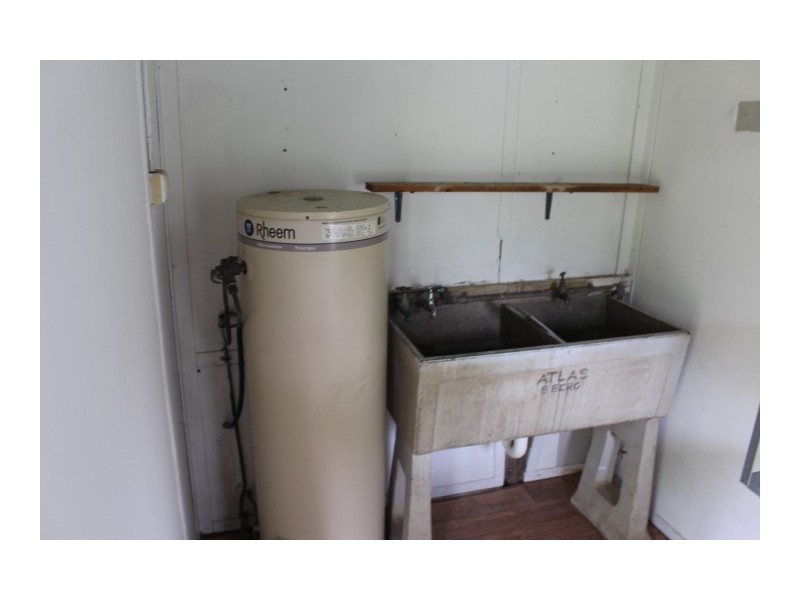 102 Mulgrave St, Gin Gin QLD 4671