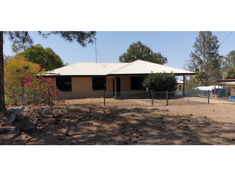 1 Manning Street, Gin Gin QLD 4671