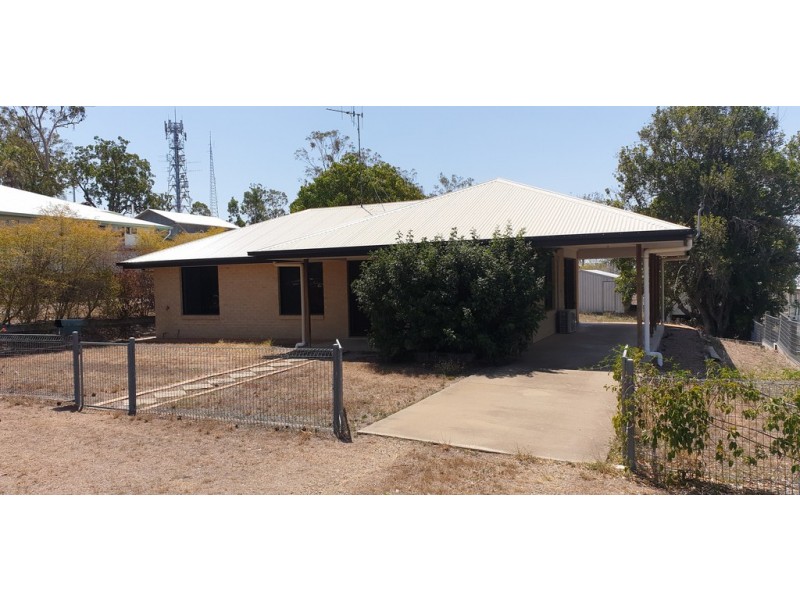 1 Manning Street, Gin Gin QLD 4671