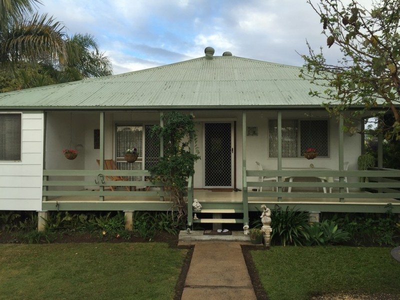 19 Mulgrave St, Gin Gin QLD 4671