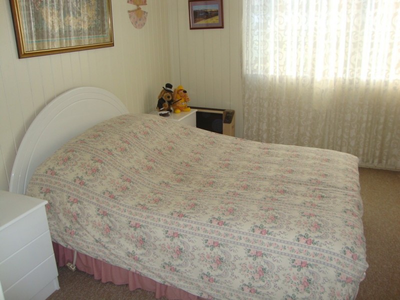 19 Mulgrave St, Gin Gin QLD 4671
