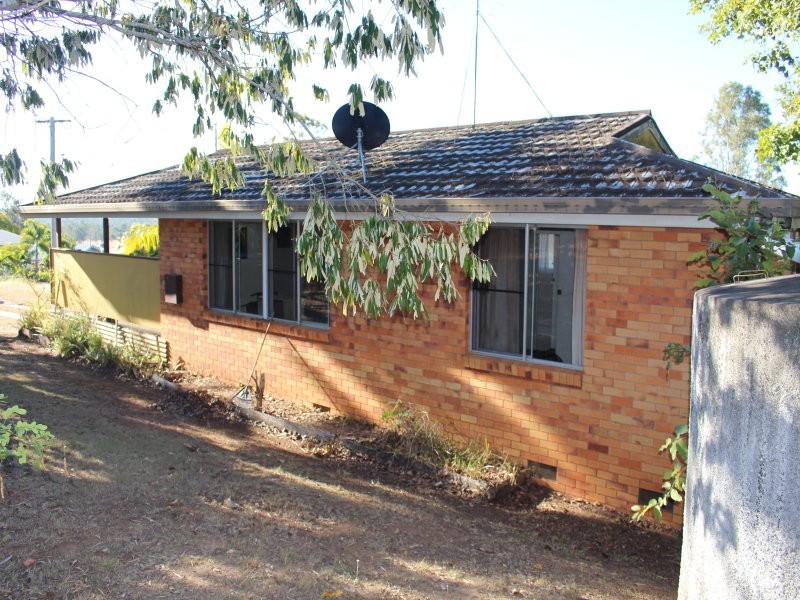 8 Forsyth St, Gin Gin QLD 4671