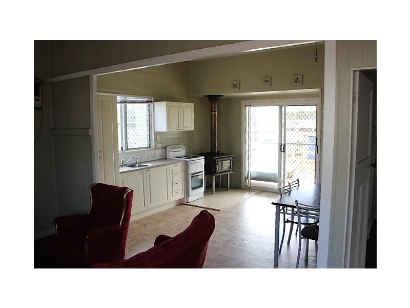 House 14, 873 Mill Rd, Mundubbera QLD 4626