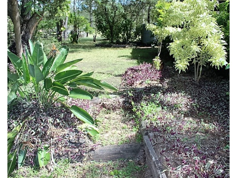 1090 Tableland Rd, Gin Gin QLD 4671