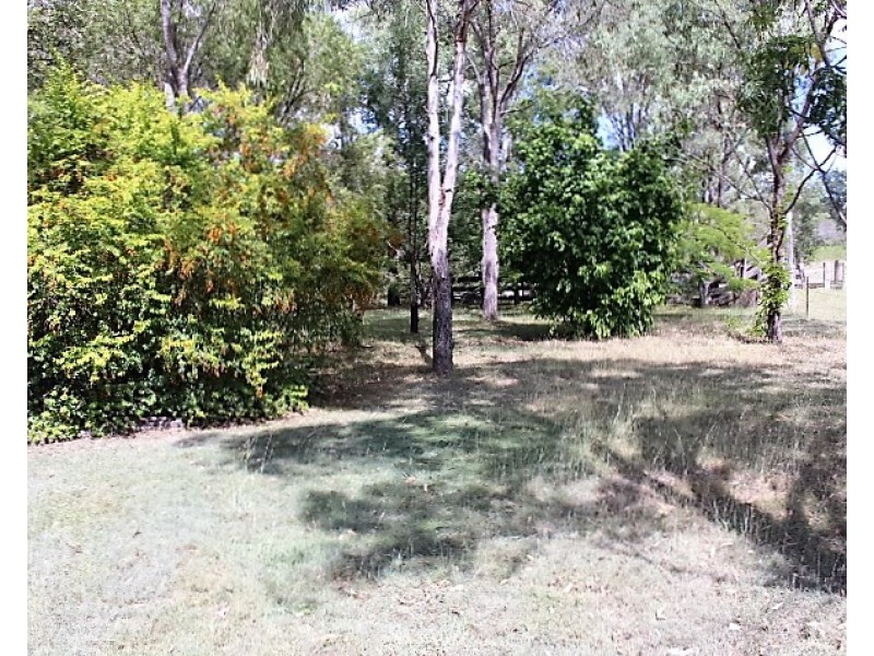 1090 Tableland Rd, Gin Gin QLD 4671