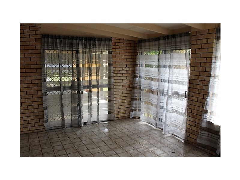 17 High School Rd, Gin Gin QLD 4671