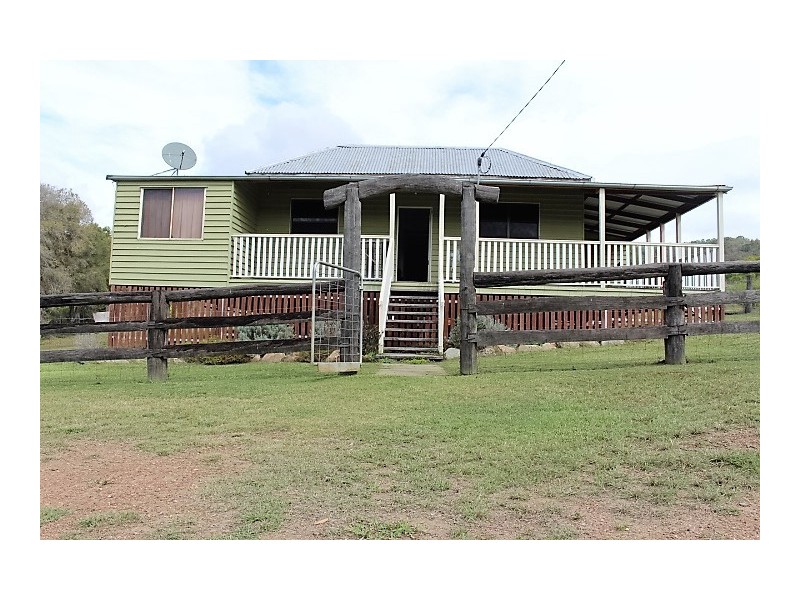 30 Heusman St, Mount Perry QLD 4671