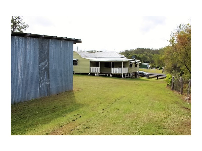 30 Heusman St, Mount Perry QLD 4671